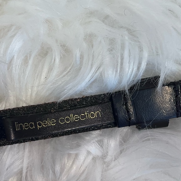 Linea Pelle Collection Size XS Black Leather Skinny Belt W/ Gold Studs - Picture 10 of 12